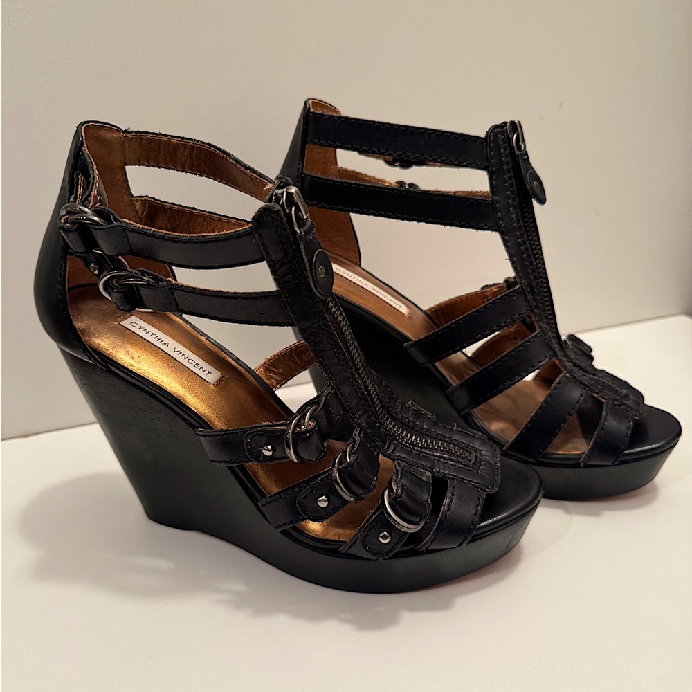 CYNTHIA VINCENT | STRAPPY WEDGE SANDALS